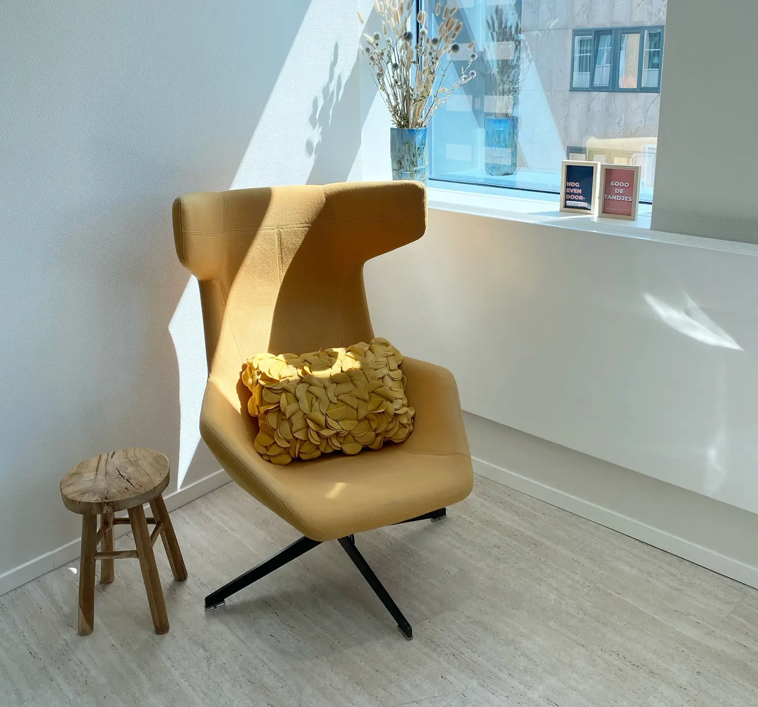 Stoel-wachtkamer-Narcose-Dental-Almere